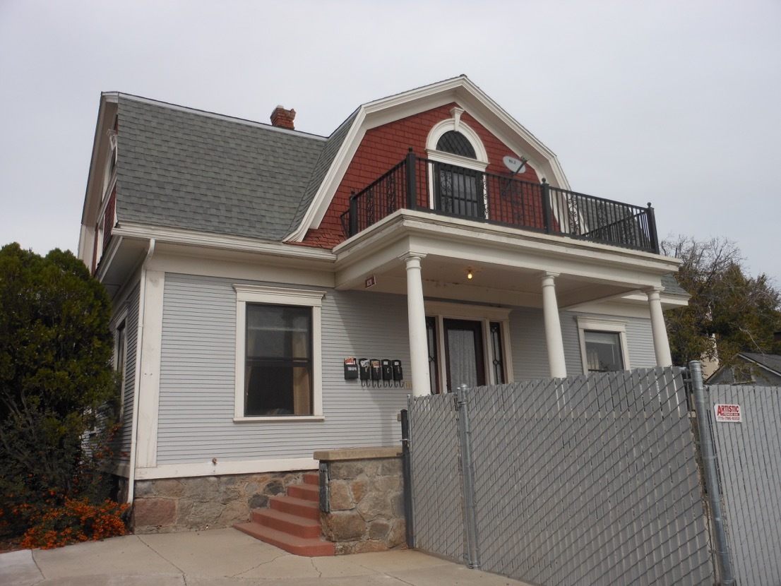 Riegg House, 820 N. Center Street